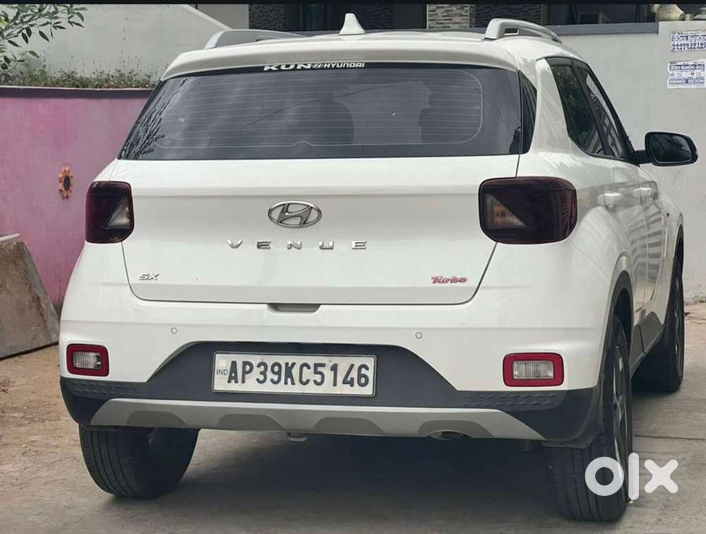 Hyundai Venue 2021 Goverment Officer Vehicle