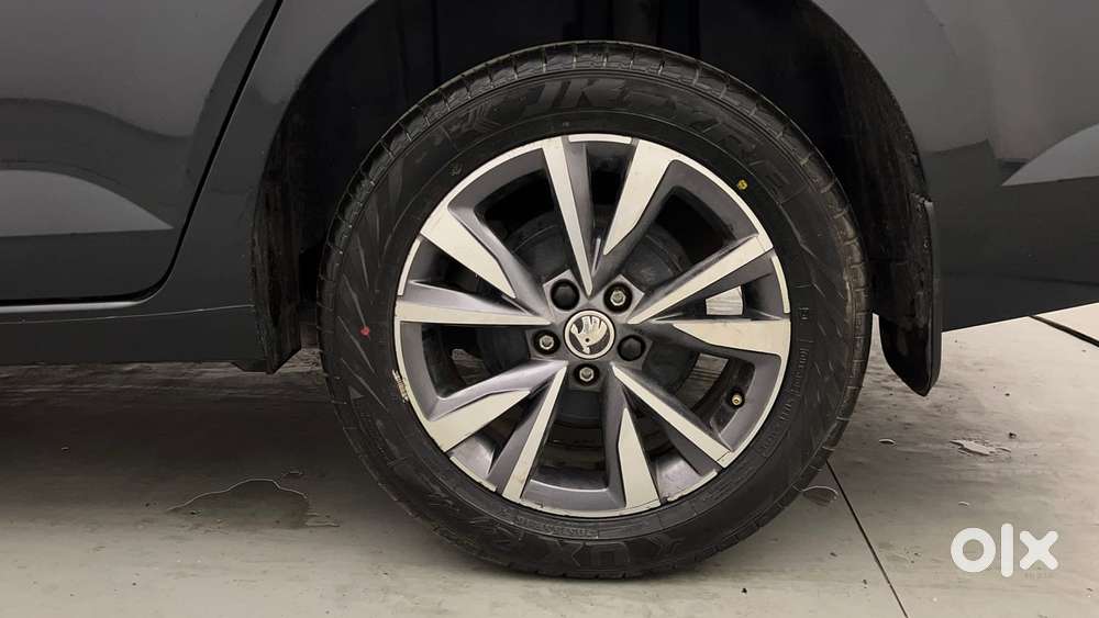 Skoda Slavia Style 1.5l Tsi Dsg, 2022, Petrol