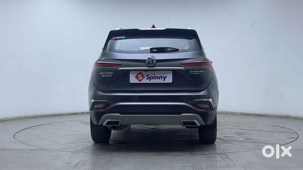 Mg Hector Plus 1.5 Sharp Turbo Cvt 6 Str, 2022, Petrol