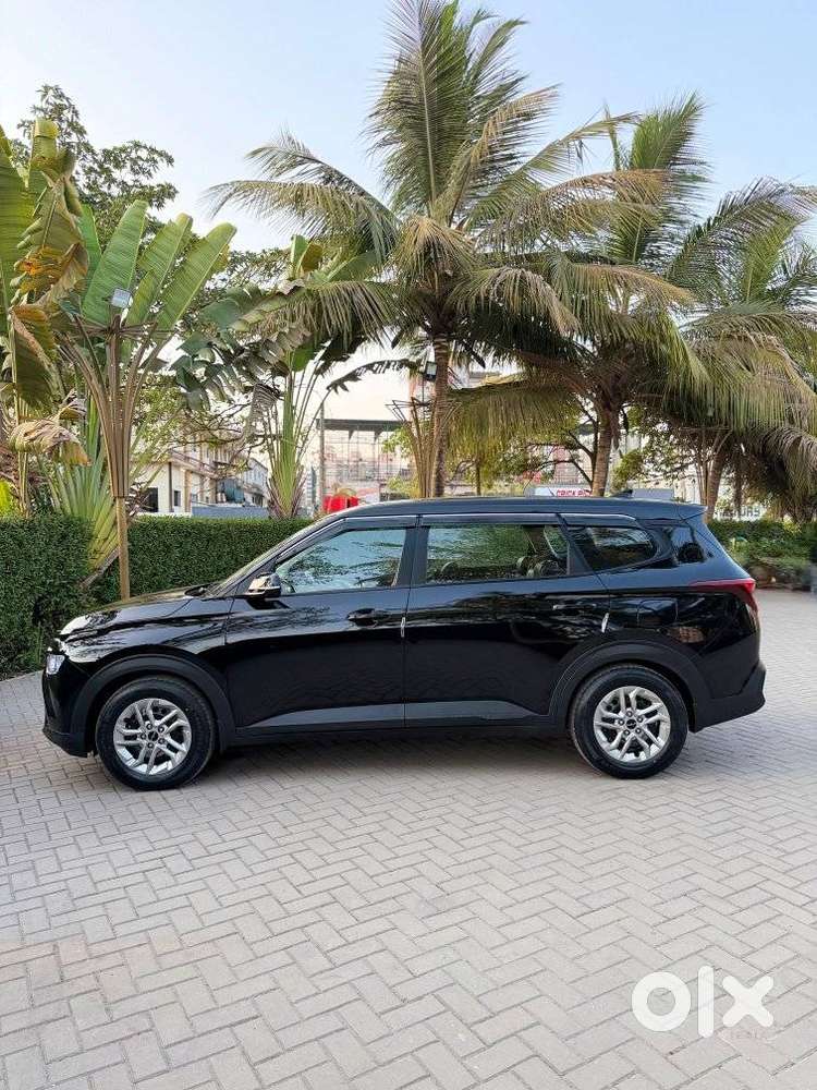 Kia Carens G 1.5 6mt Premium (o) 7-seater, 2024, Diesel