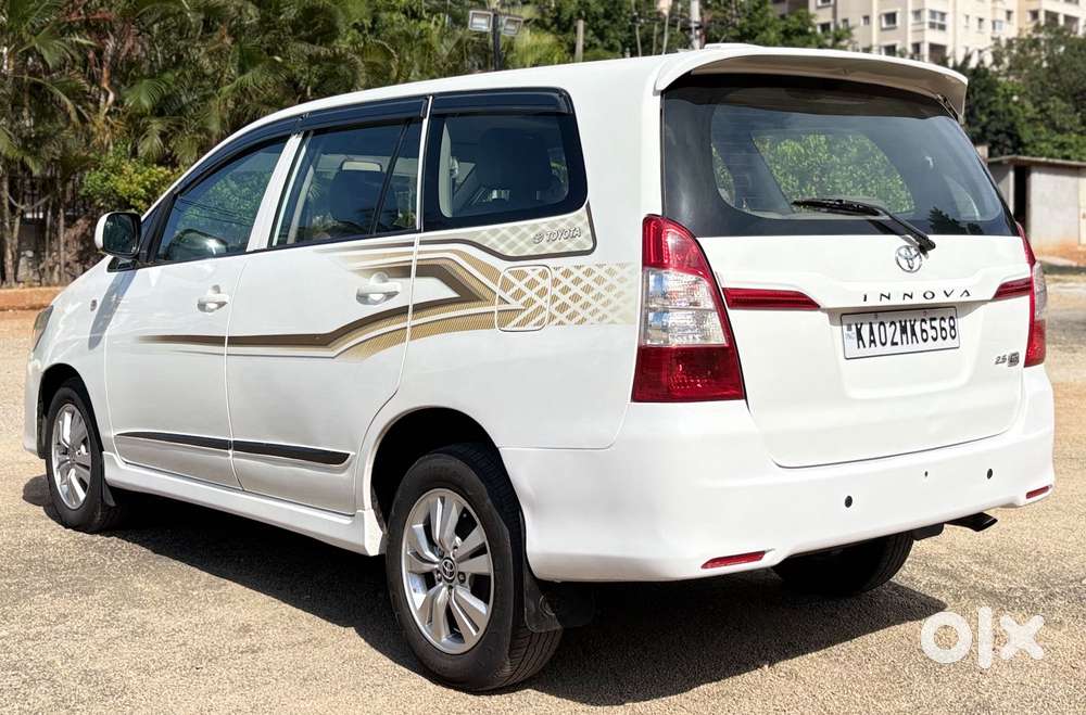 Toyota Innova 2.5 Gx 7 Str Bs-iii, 2015, Diesel