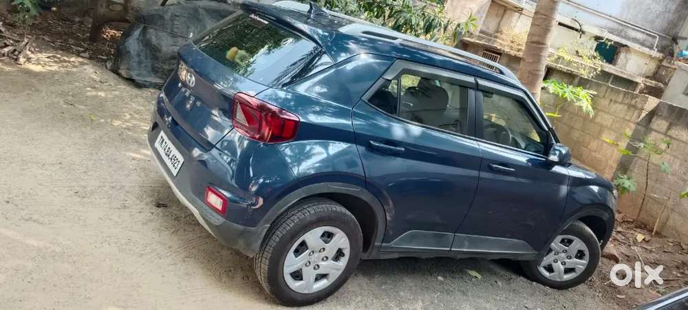 Hyundai Venue 2022 S Plus Petrol Manual