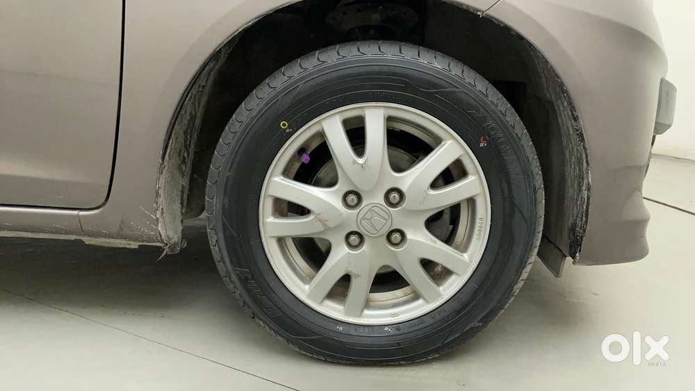Honda Brio V Mt, 2013, Petrol
