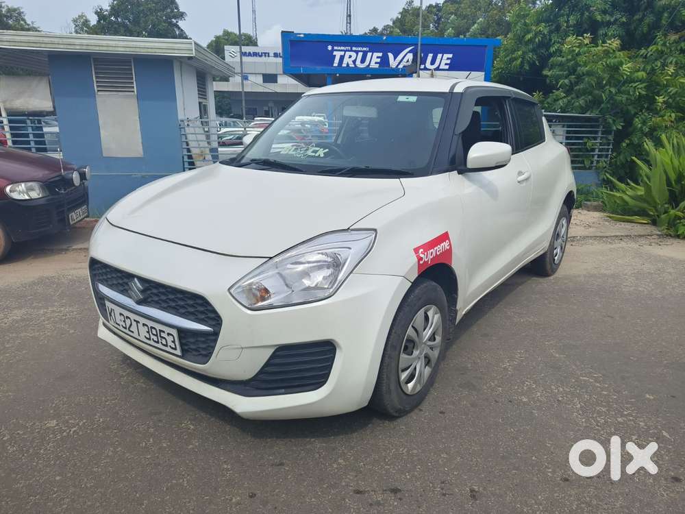 Maruti Suzuki Swift Vxi Optional, 2022, Petrol
