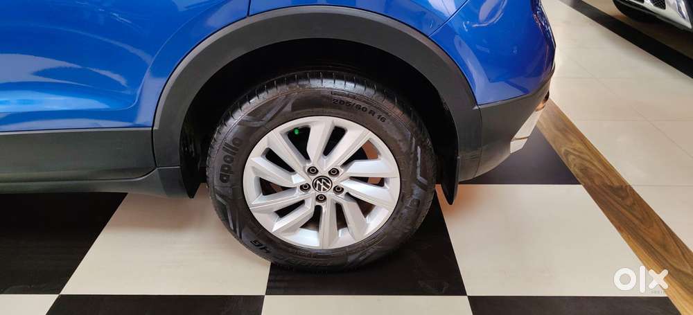 Volkswagen Taigun 1.0 Tsi Highline At, 2023, Petrol