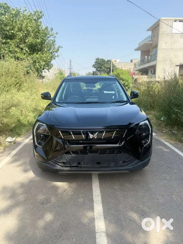 Mahindra Xuv 3xo 2025