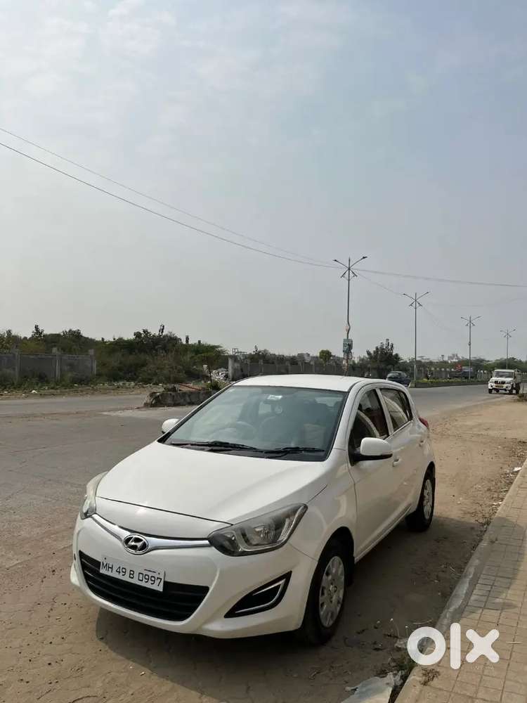 Hyundai I20 2012 Diesel 100000 Km Driven