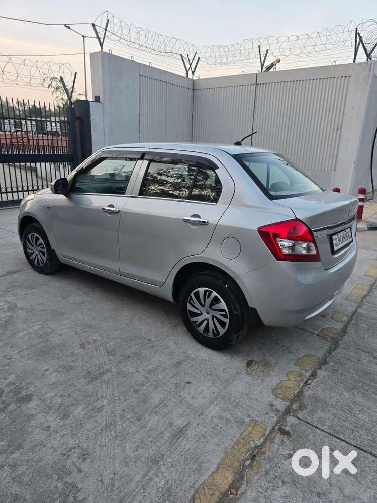 Maruti Suzuki Swift Dzire 1.2 Vxi Bsiv, 2014, Petrol