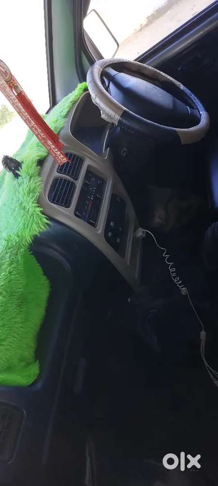 Maruti Suzuki Eeco 2017