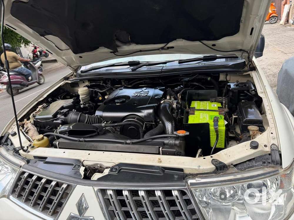 Mitsubishi Diesel Car 2012 4x4 Immaculate Condition