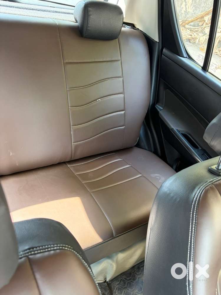  For Sale: White Maruti Suzuki Swift (late 2011)