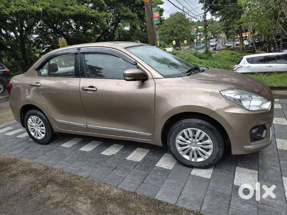 Maruti Suzuki Swift Dzire 1.2 Vxi Bsiv, 2017, Petrol