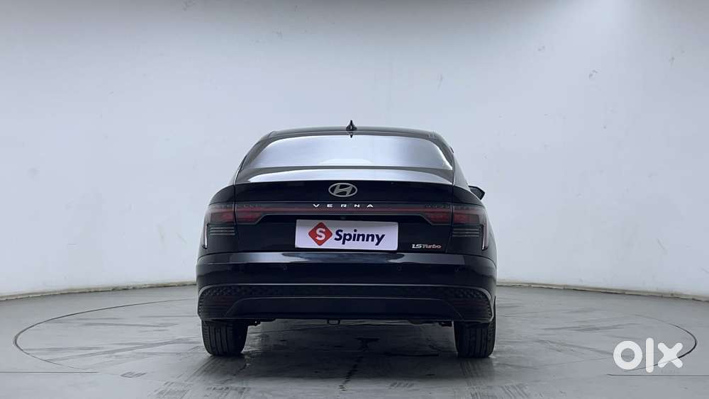 Hyundai Verna Sx (o) 1.5 Turbo Petrol Dct, 2023, Petrol