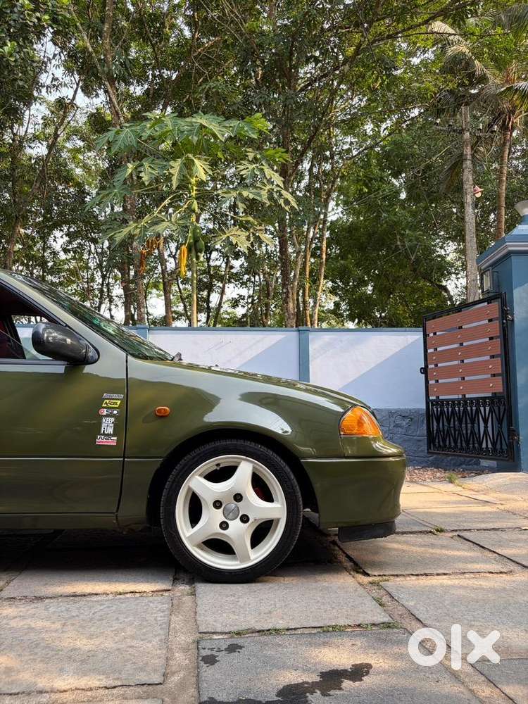 Maruti Suzuki Esteem 2002 Petrol Well Maintained