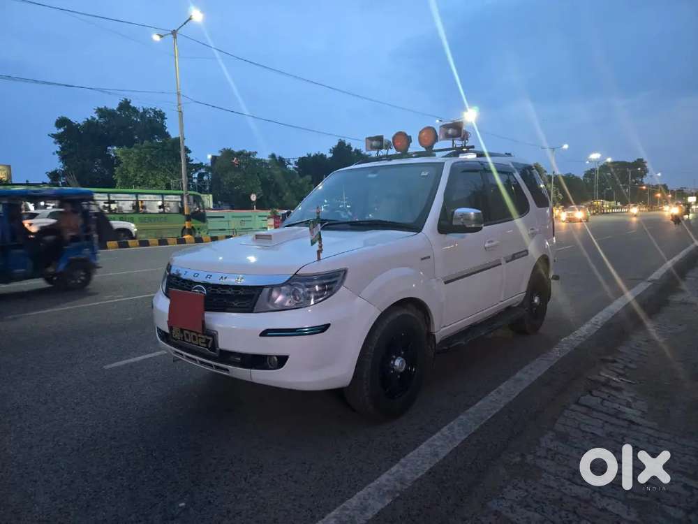 Tata Safari Storme 2016 Diesel Well Maintained