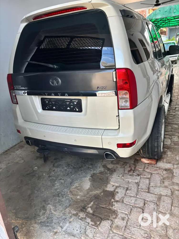 Tata Safari Storme 2016 Diesel 68000 Km Driven
