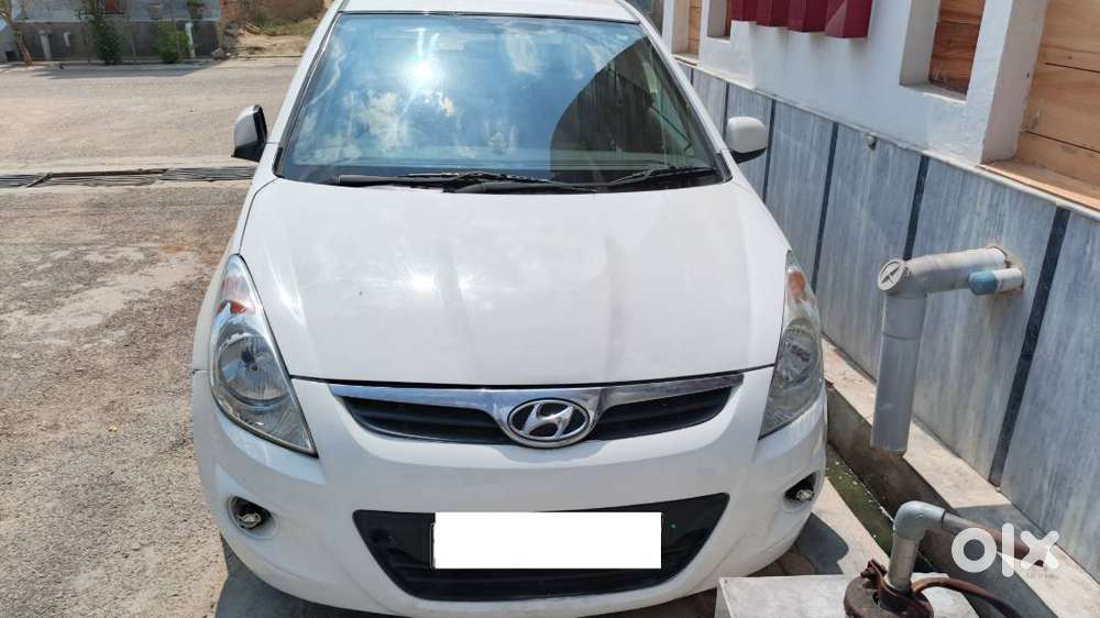 Good Condition Hyundai I20 2011 Car