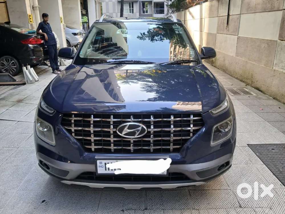 Hyundai Venue 2019 Petrol 35000 Km Driven