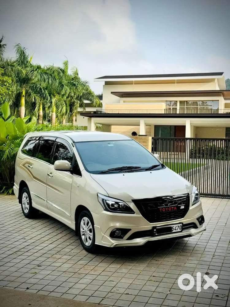 Toyota Innova 2.5 G Diesel 2014