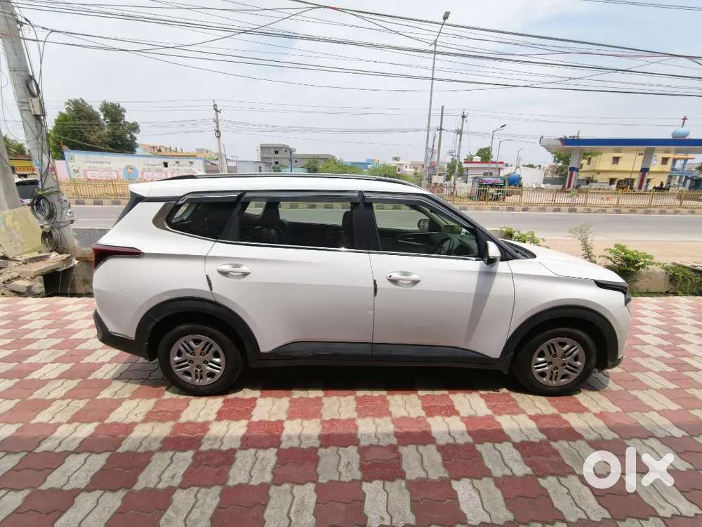 Kia Carens 2022 Petrol Well Maintained