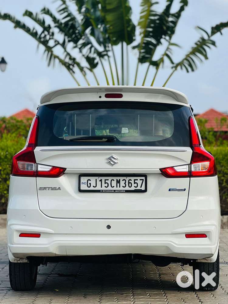 Maruti Suzuki Ertiga Zxi Shvs, 2022, Petrol