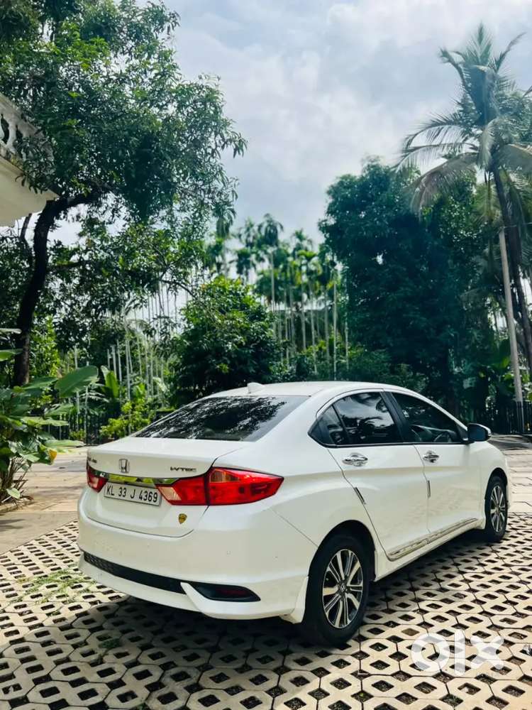 Honda City V Variant 2017