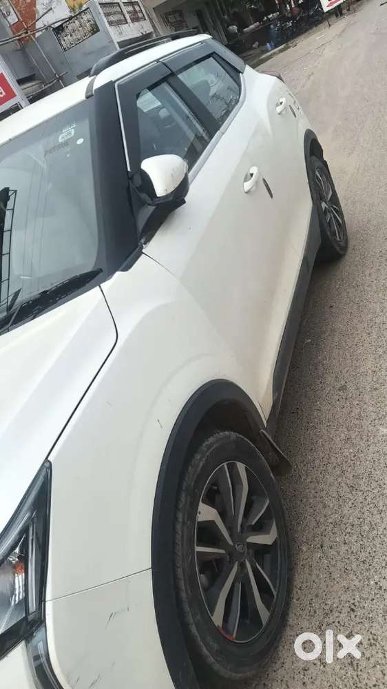 Urgent Sell Mahindra Xuv300