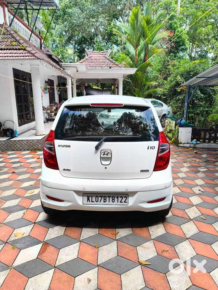 Hyundai I10 Sportz At, 2012, Petrol