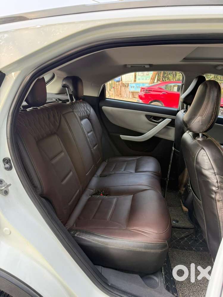 Tata Nexon, 2023, Petrol