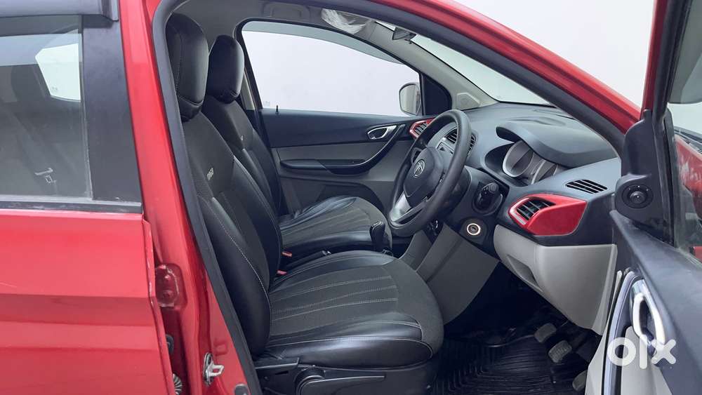 Tata Tiago Xz, 2016, Petrol
