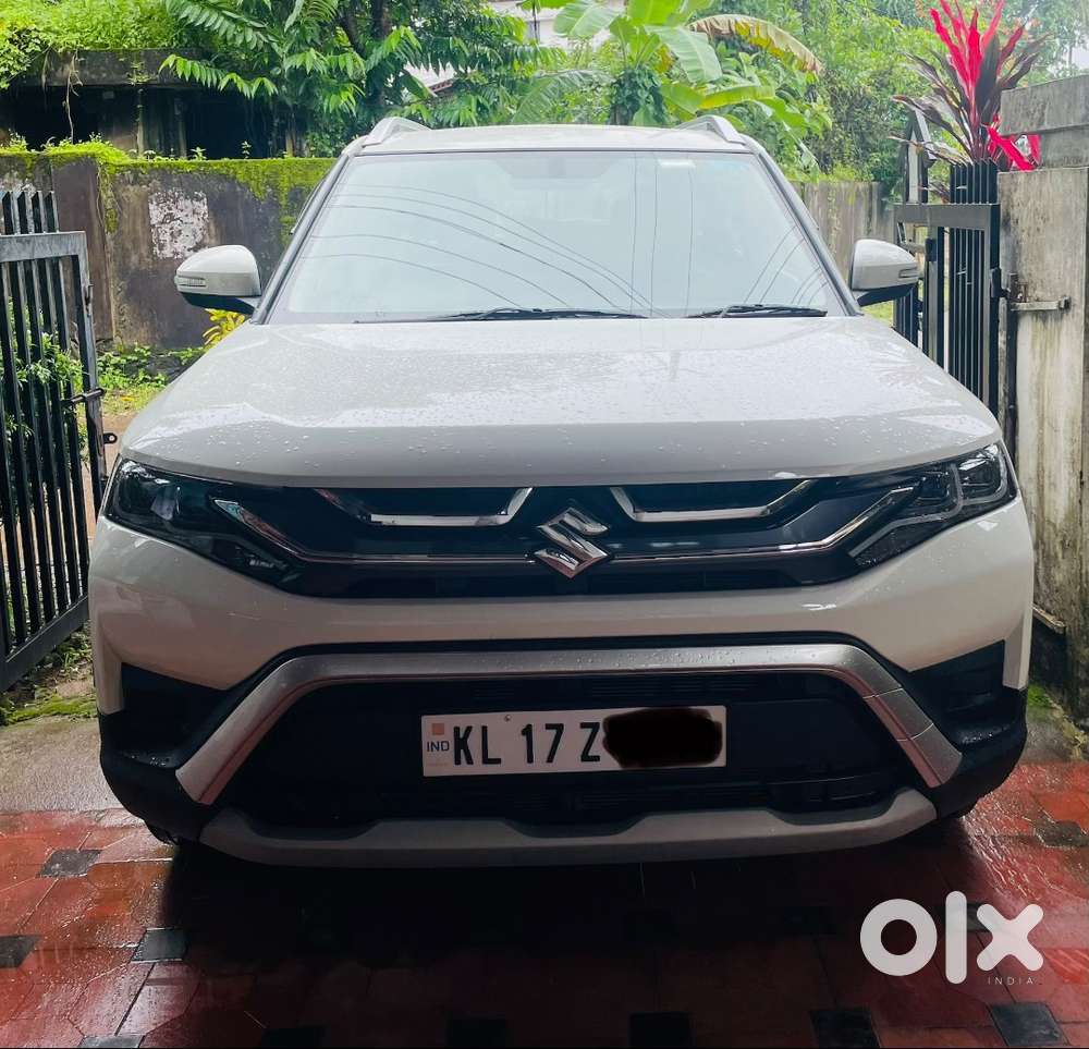 Maruti Suzuki Brezza Zxi Smart Hybrid  Dec 2024  Single Owner  Manu