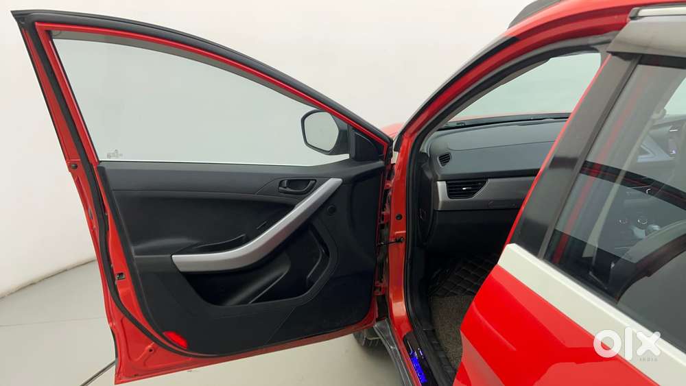 Tata Nexon 1.2 Revotron Xm (s), 2020, Petrol