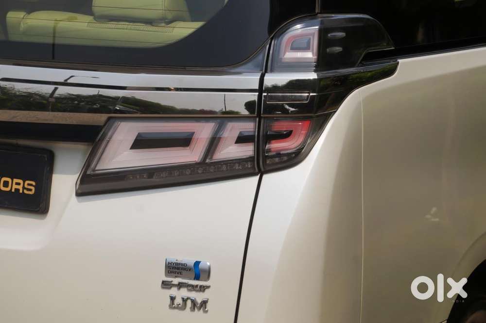 Toyota Vellfire 2.5 Hybrid, 2021, Petrol