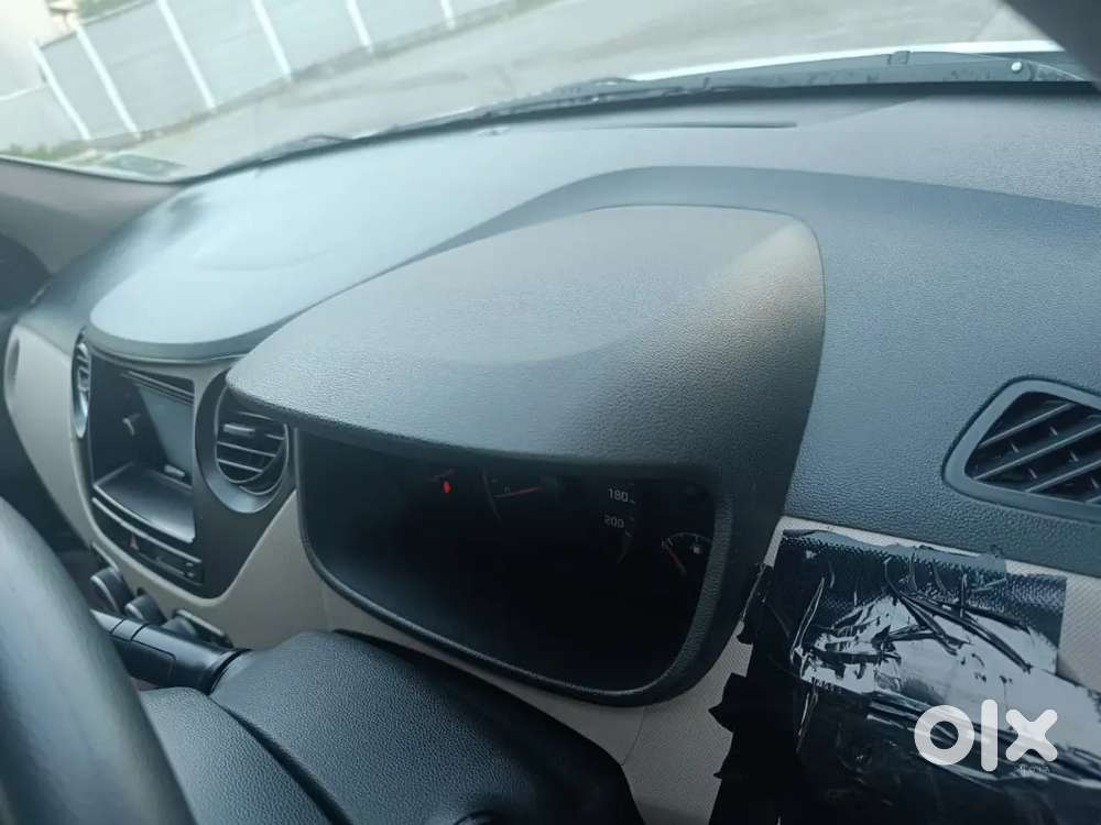 Hyundai Xcent 2016 Diesel 243000 Km Driven