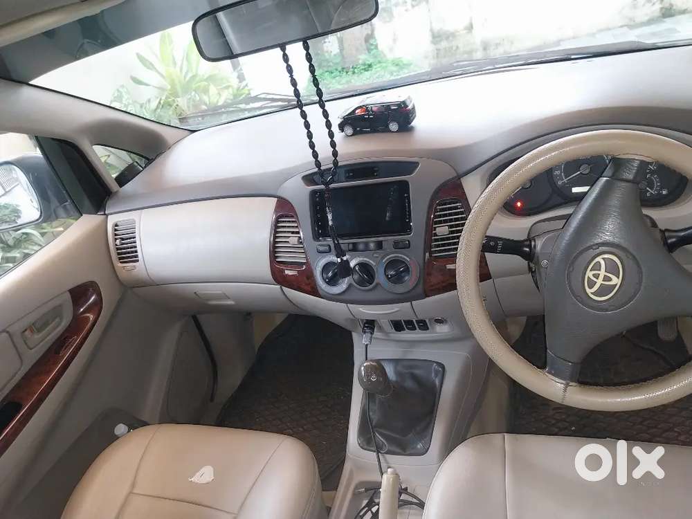 Toyota Innova 2.5 G 2011