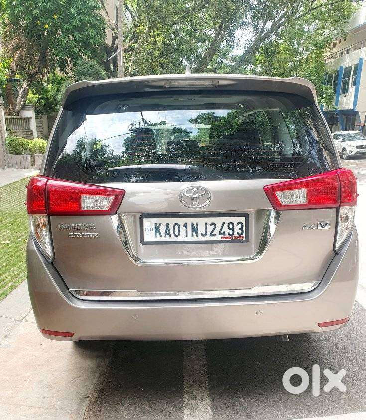 Toyota Innova Crysta 2.4 Vx Mt 8s, 2017, Diesel