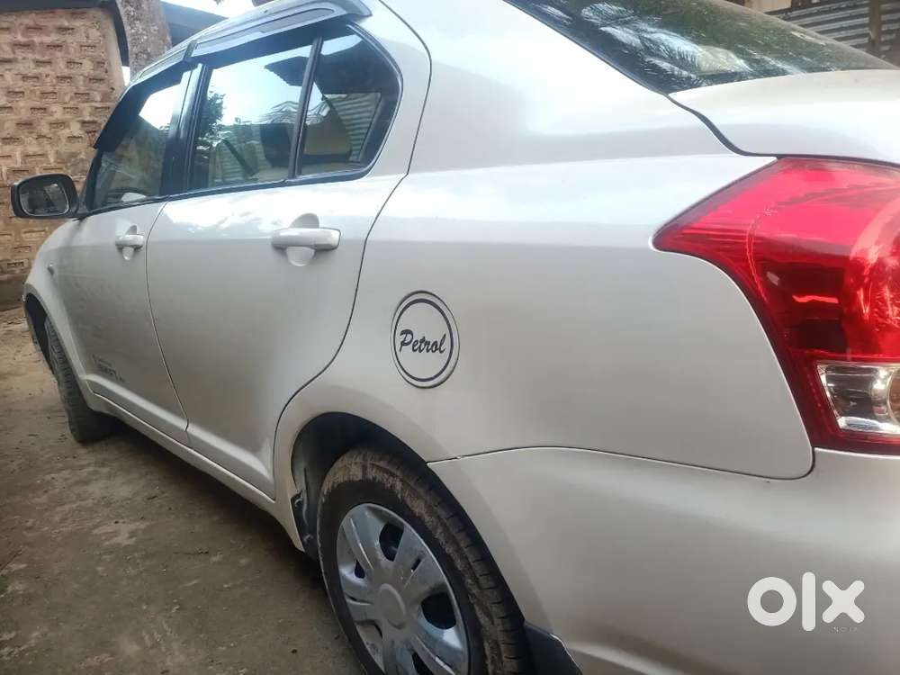 Maruti Suzuki Swift Dzire 2010 Petrol 96800 Km Driven