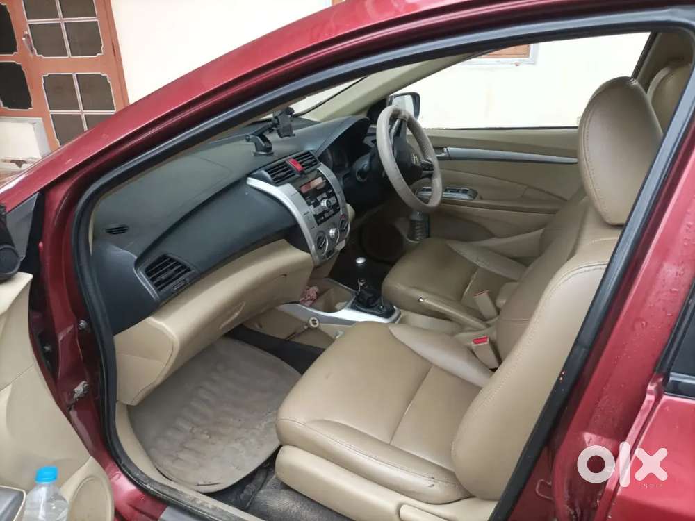 Honda City 1.5 V 4th 2010