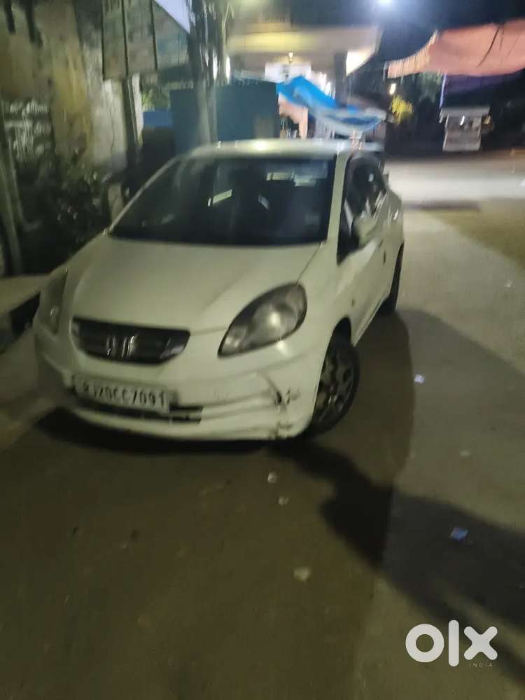 Honda Amaze Diesel 2013, Newly Gurrantt Tyres