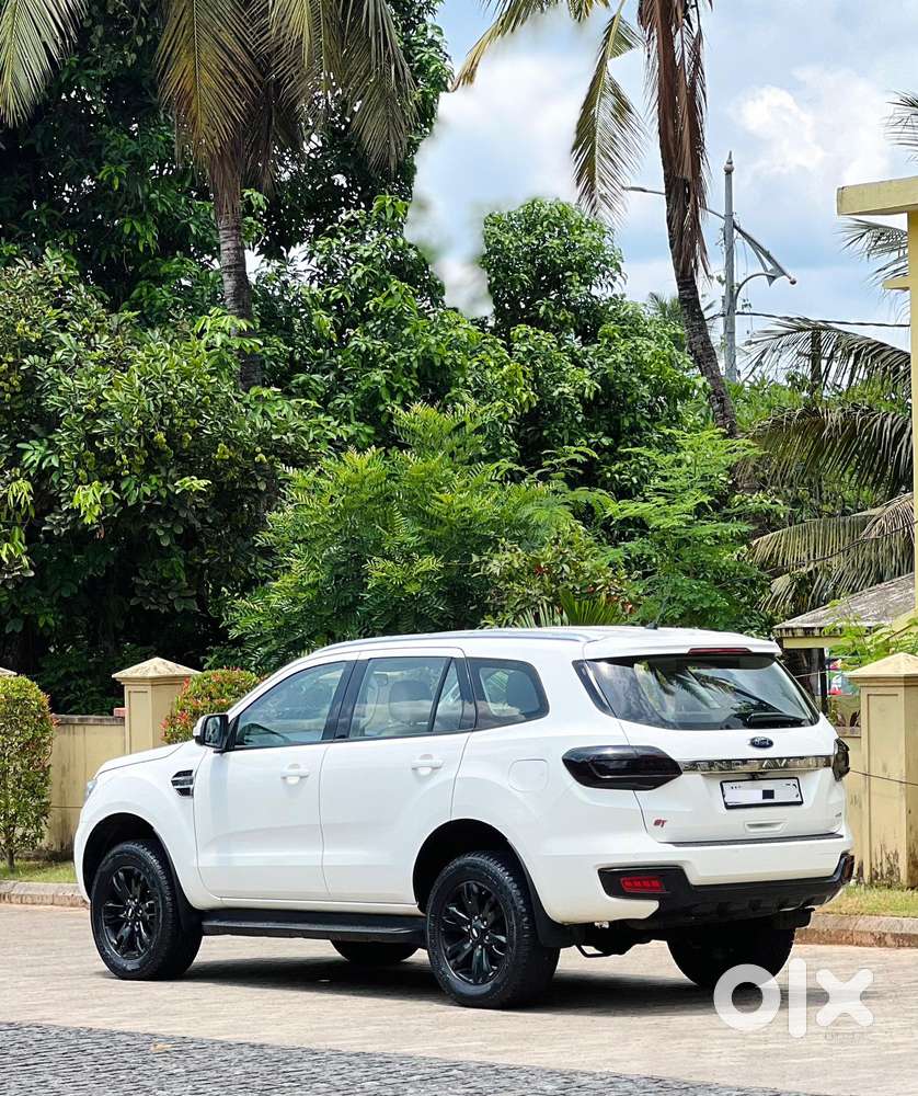 Ford Endeavour 3.2 Titanium At 4x4, 2016, Diesel