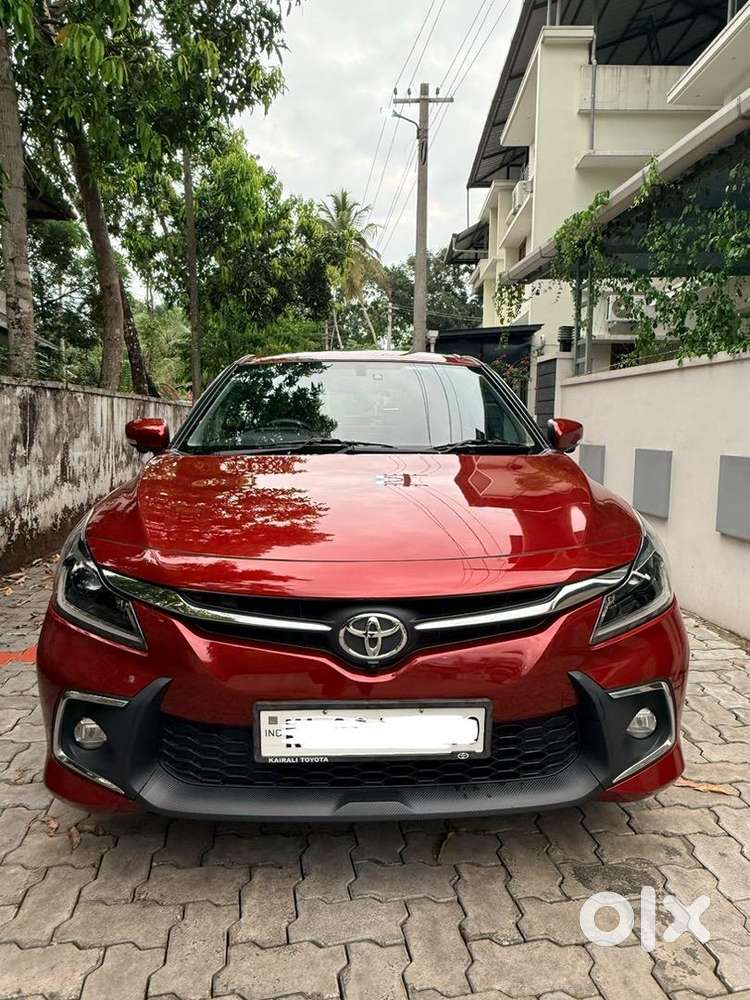 Toyota Glanza 2024 Petrol Well Maintained