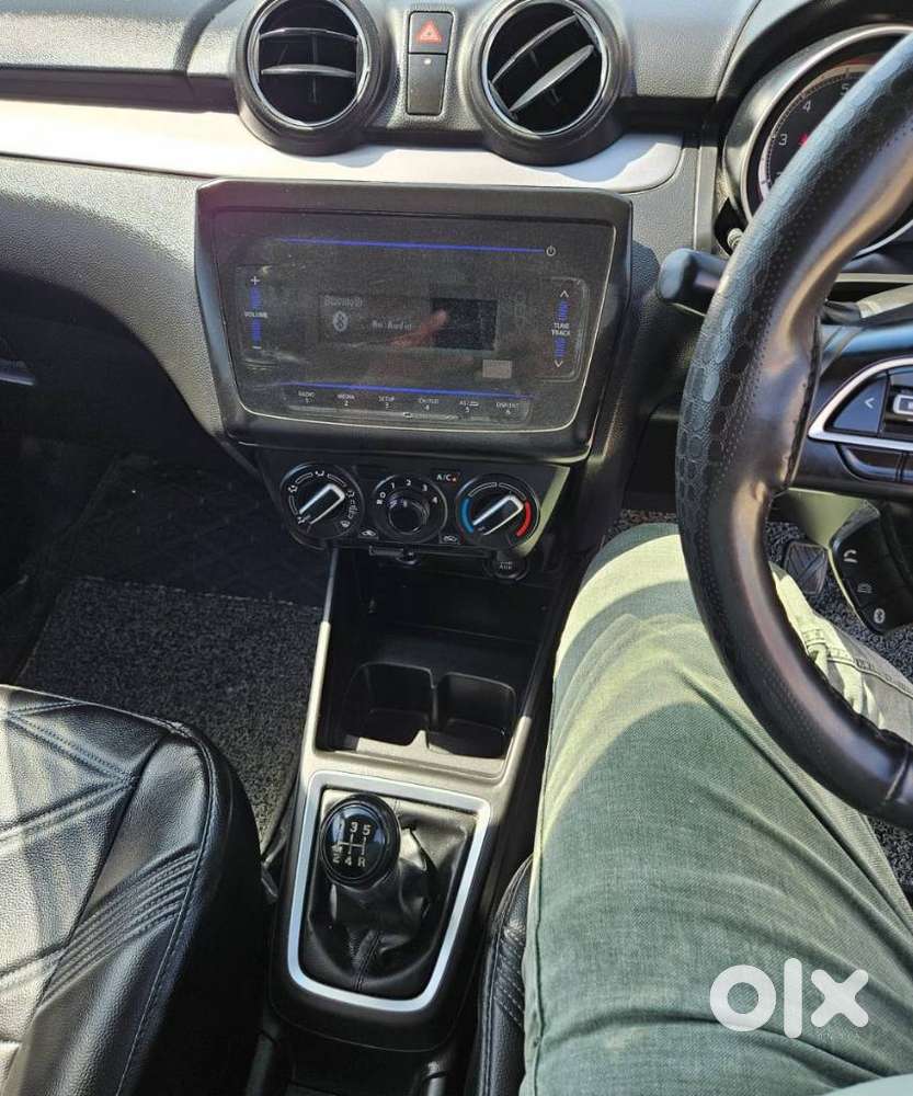 Maruti Suzuki Swift Vxi + Manual, 2022, Petrol