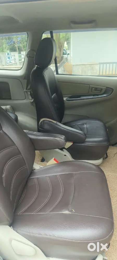 Toyota Innova 2.5 G 2012