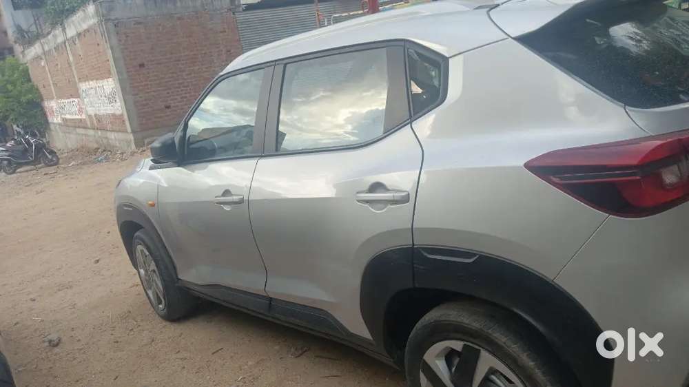 Nissan Magnite 1.0 Xe 2021 Variant
