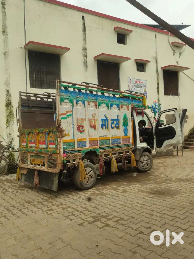 Tata Intra V30 Hai 2023 Model