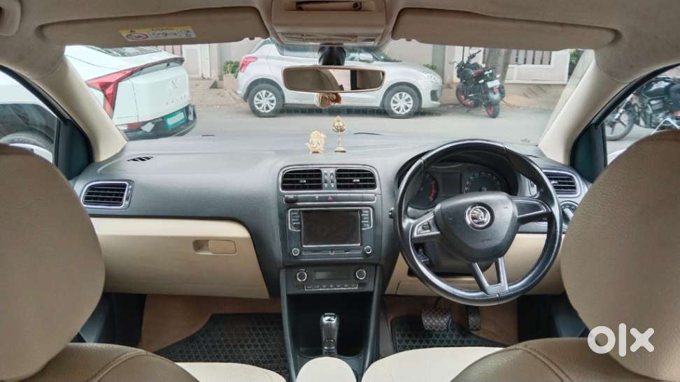 Skoda Rapid 1.6 Mpi At Style, 2018, Petrol