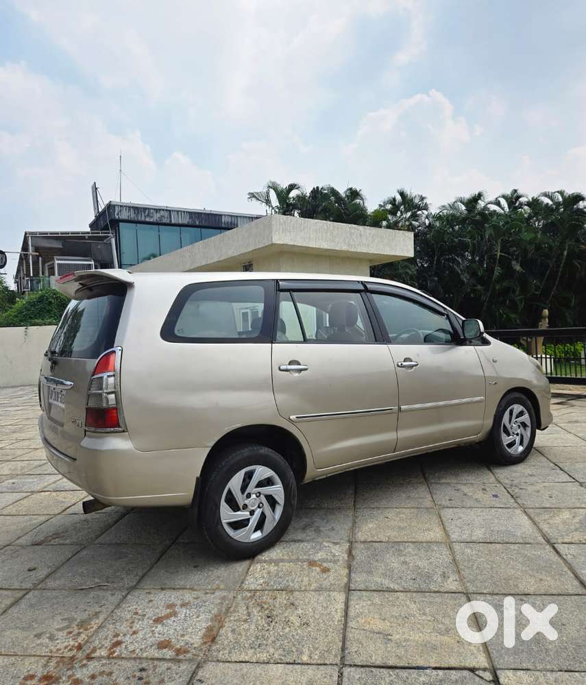 Toyota Innova 2.0 Vx 8 Seater Bs Iv, 2007, Diesel