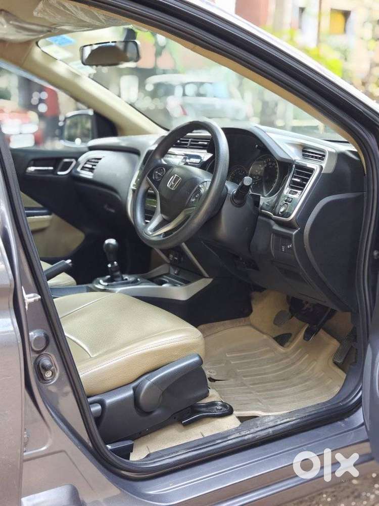Honda City 1.5 V 5th Gen I-vtec Mt, 2017, Petrol