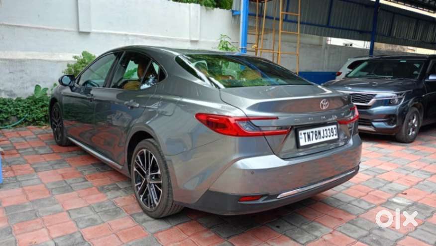 Toyota Camry Hybrid, 2025, Petrol