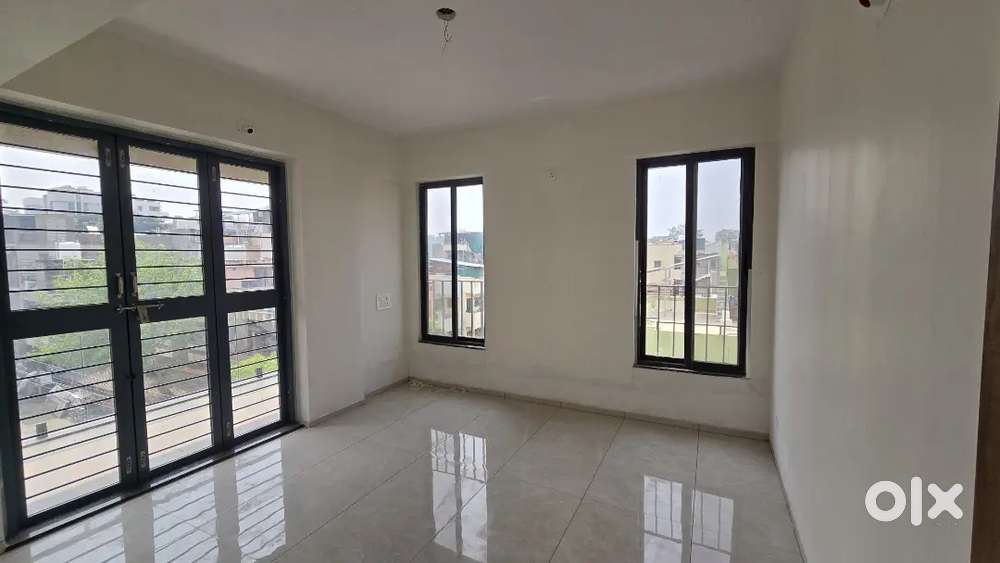 New 2 BHK Flat Sale rajarampuri Prime Location Lift, Car Park 1050sqft